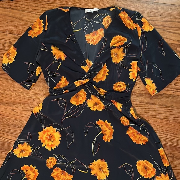 Amour Vert silk Joselle marigold dress M - Picture 7 of 11